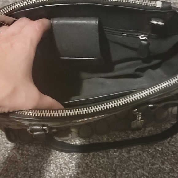 Coach purse - Picture 2 of 2